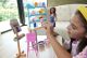 Barbie Relax and Create Atelier - Playset con Bambola e Plastilina per Vasi e Pittura - 25+ Accessori - Alta 29 cm - Regalo per Bambini 3-7 Anni